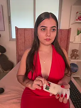 salomecute21 online show from May 23, 2026, 11:47 am