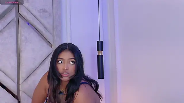 Cristal-Jonnes online show from March 21, 2026, 8:34 pm