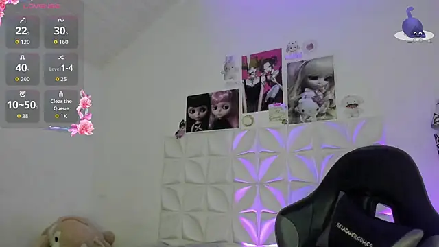 JuliethMoss online show from October 27, 2025, 8:57 pm