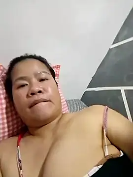 Snapshot of AsianbouncieGIRL chatting on May 26, 2026, 12:17 am AsianbouncieGIRL online show from May 26, 2026, 12:17 am