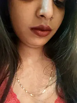 Snapshot of Maahhii_2 chatting on October 29, 2025, 6:20 pm Maahhii 2 online show from October 29, 2025, 6:20 pm