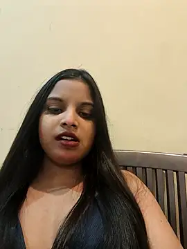 Snapshot of Maahhii_2 chatting on November 20, 2025, 5:34 pm Maahhii 2 online show from November 20, 2025, 5:34 pm