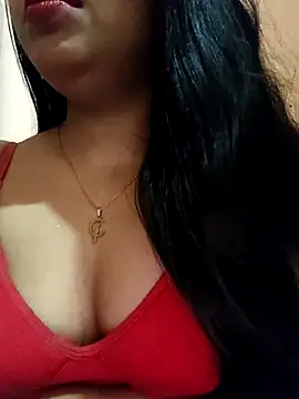 Snapshot of Maahhii_2 chatting on January 11, 2026, 6:57 pm Maahhii 2 online show from January 11, 2026, 6:57 pm