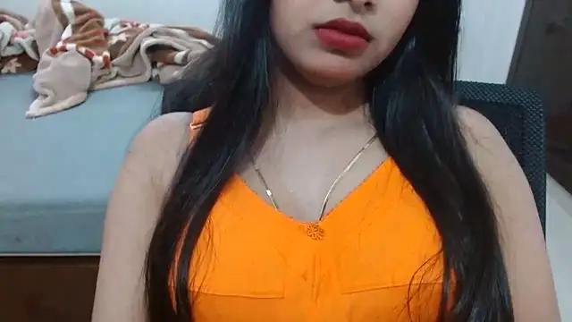 Snapshot of Maahhii_2 chatting on February 3, 2026, 7:30 pm Maahhii 2 online show from February 3, 2026, 7:30 pm