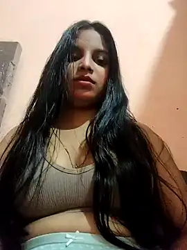 Snapshot of Maahhii_2 chatting on February 23, 2026, 7:00 pm Maahhii 2 online show from February 23, 2026, 7:00 pm