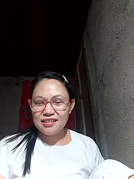 Everleigh mom online show from January 15, 2026, 10:53 am