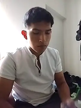 Snapshot of Highjkki chatting on January 14, 2026, 11:20 pm Highjkki online show from January 14, 2026, 11:20 pm