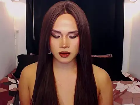 YllanaAltheaXxX online show from February 3, 2026, 2:53 am