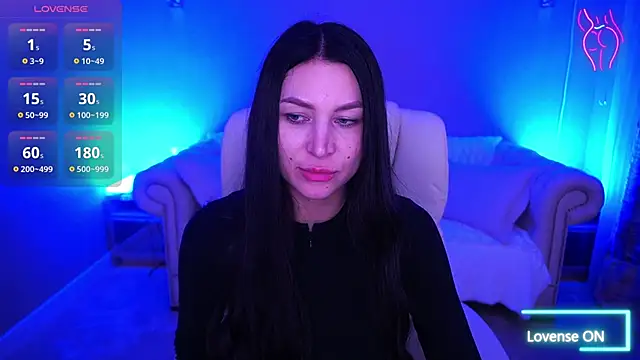 EliseVelour online show from December 2, 2025, 2:12 pm