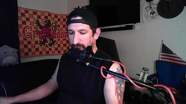 Snapshot of DevilPup75_ chatting on September 11, 2025, 3:06 am DevilPup75 online show from September 11, 2025, 3:06 am