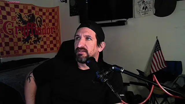 Snapshot of DevilPup75_ chatting on October 3, 2025, 3:09 pm DevilPup75 online show from October 3, 2025, 3:09 pm