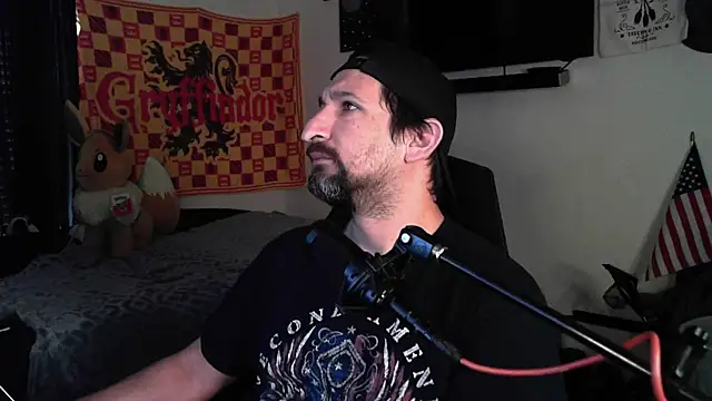 Snapshot of DevilPup75_ chatting on October 4, 2025, 3:32 pm DevilPup75 online show from October 4, 2025, 3:32 pm