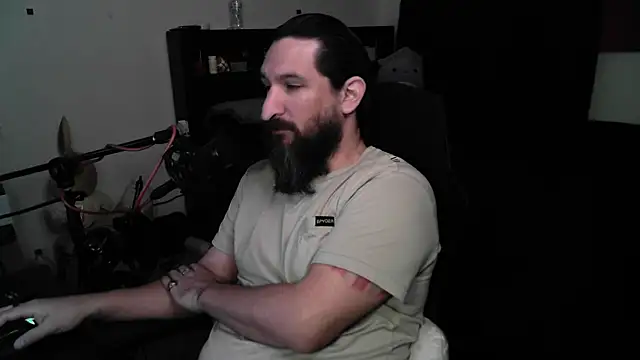 DevilPup75  online show from May 13, 2026, 4:21 am