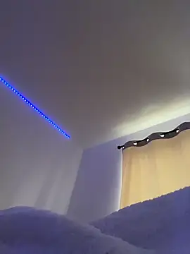 naughtybella05 online show from November 23, 2025, 8:47 am