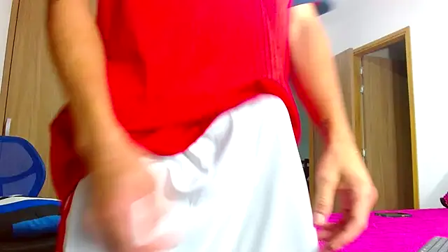 Snapshot of skinny23cm chatting on December 31, 2024, 9:31 am skinny23cm online show from December 31, 2024, 9:31 am