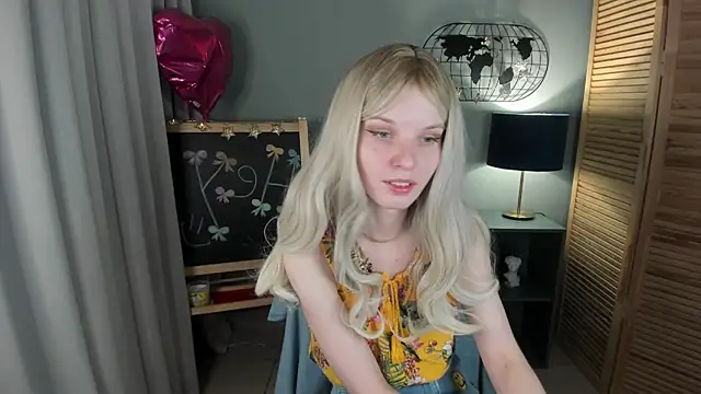 Madelaineses online show from November 15, 2025, 9:28 am