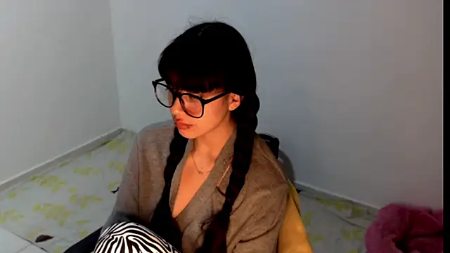 Snapshot of meganmiauu chatting on May 25, 2026, 12:22 pm meganmiauu online show from May 25, 2026, 12:22 pm