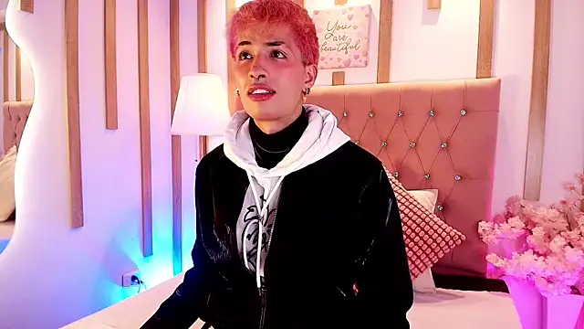 OzorioDany online show from April 13, 2026, 3:34 am