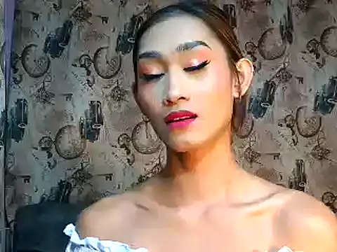 youarea dreamer online show from December 17, 2025, 4:57 pm