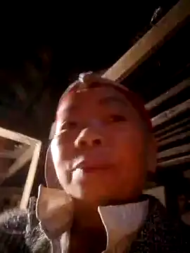 VangLe73 online show from October 22, 2025, 11:26 pm