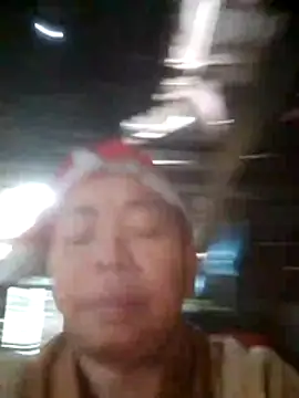 VangLe73 online show from November 19, 2025, 6:57 am