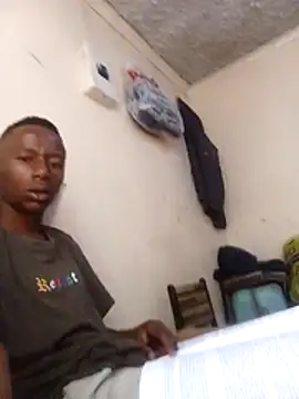 Snapshot of bhutimjongeni chatting on February 24, 2026, 10:57 am bhutimjongeni online show from February 24, 2026, 10:57 am