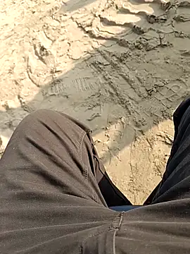 hard boy9455 online show from December 1, 2025, 4:06 am