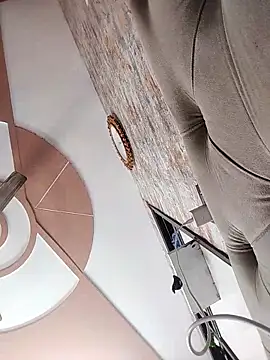 Soniya Roy online show from November 6, 2025, 6:58 am