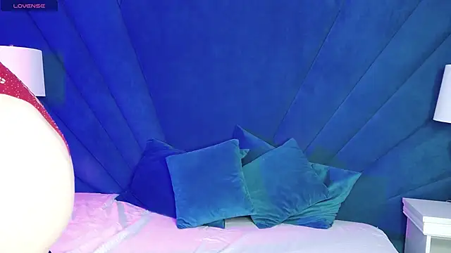 Evelisse online show from December 2, 2025, 5:13 am