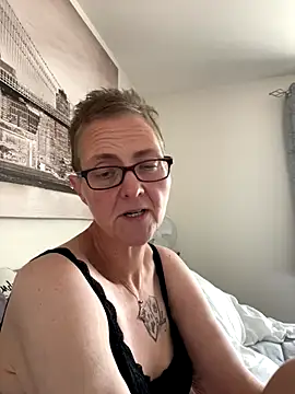 Curvy-Jinx online show from September 23, 2025, 7:44 am