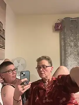 Curvy-Jinx online show from January 18, 2026, 8:23 pm