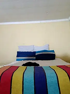 BellsStyles online show from November 10, 2025, 5:06 am