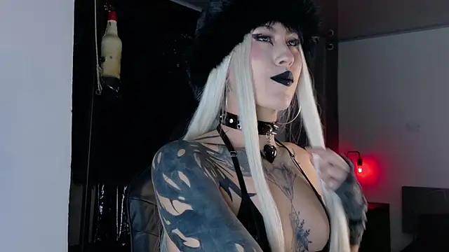 Angelabl0odborne online show from September 29, 2025, 11:09 pm