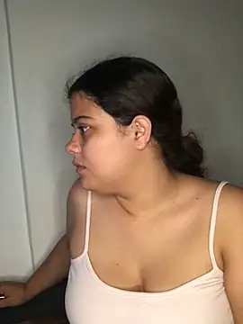 luisahot 9727 online show from September 14, 2025, 10:25 am