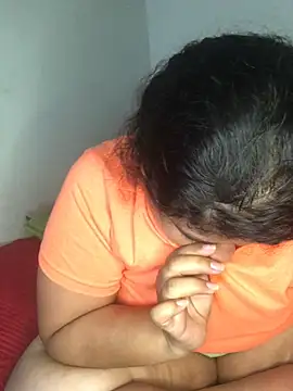 luisahot 9727 online show from April 13, 2026, 11:05 am