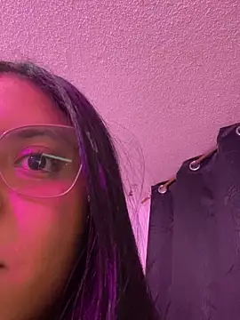 Dominic Schmit01 online show from April 26, 2026, 11:02 pm