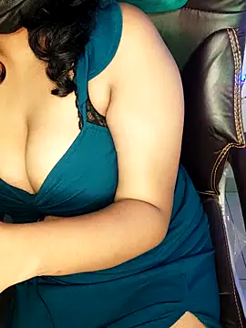 Snapshot of darling_devil chatting on November 9, 2025, 10:41 pm darling devil online show from November 9, 2025, 10:41 pm