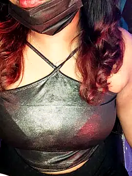 Snapshot of darling_devil chatting on December 5, 2025, 2:58 pm darling devil online show from December 5, 2025, 2:58 pm