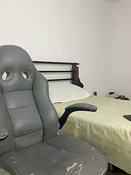 vincentjaxon online show from March 4, 2026, 2:06 am