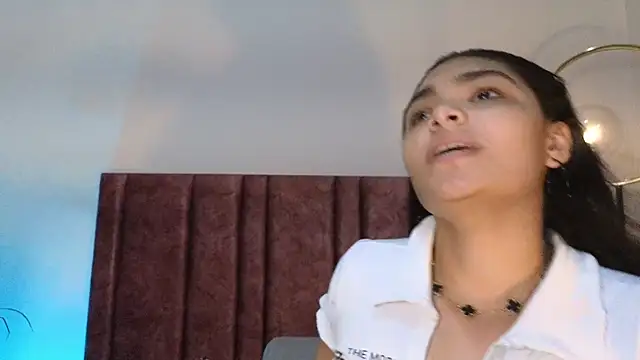 LunaAspen  online show from April 10, 2026, 6:01 pm