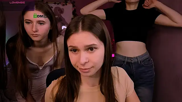 nekky mouse online show from October 13, 2025, 9:31 am