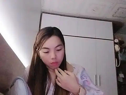 Bree039 online show from October 27, 2025, 1:26 pm