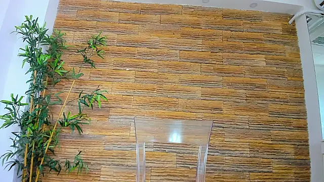 Cupcake Izzy online show from March 8, 2026, 5:44 am