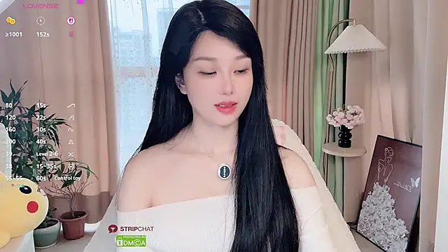 Xiatian520  online show from October 31, 2025, 6:14 am