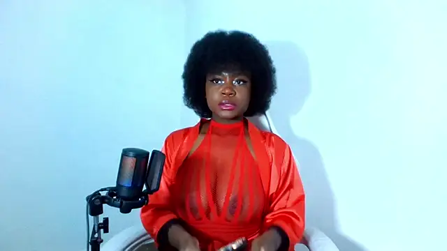 Snapshot of hoot_emily chatting on February 14, 2026, 8:55 am hoot emily online show from February 14, 2026, 8:55 am