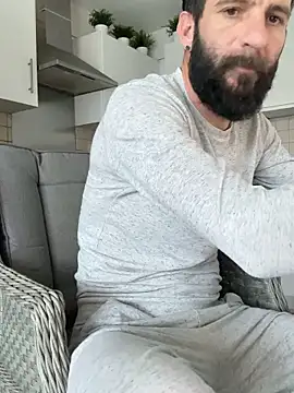 Michel huge online show from November 10, 2025, 9:19 am