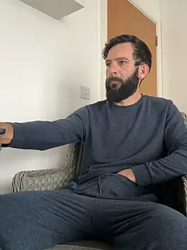 Michel huge online show from November 18, 2025, 10:09 am