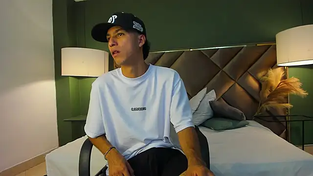 Marcus Jeron online show from October 12, 2025, 4:11 am