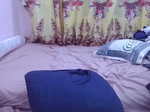 WildPussy4uxx online show from April 5, 2026, 4:20 am