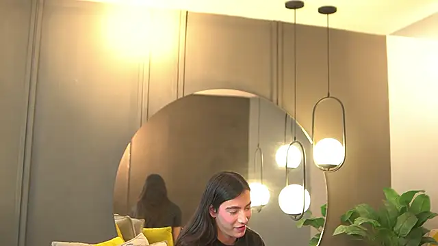 Ariaa Isabell online show from April 13, 2026, 6:46 pm